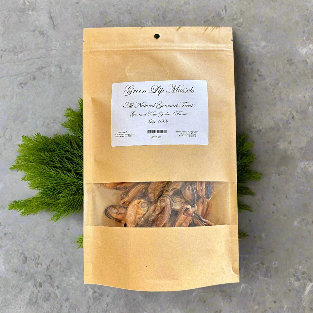 All-natural New Zealand green lip mussel dog treats from PupNpussy, slow-dried in Australia and rich in Omega-3 for joint support, healthy coat, and sustainable nutrition