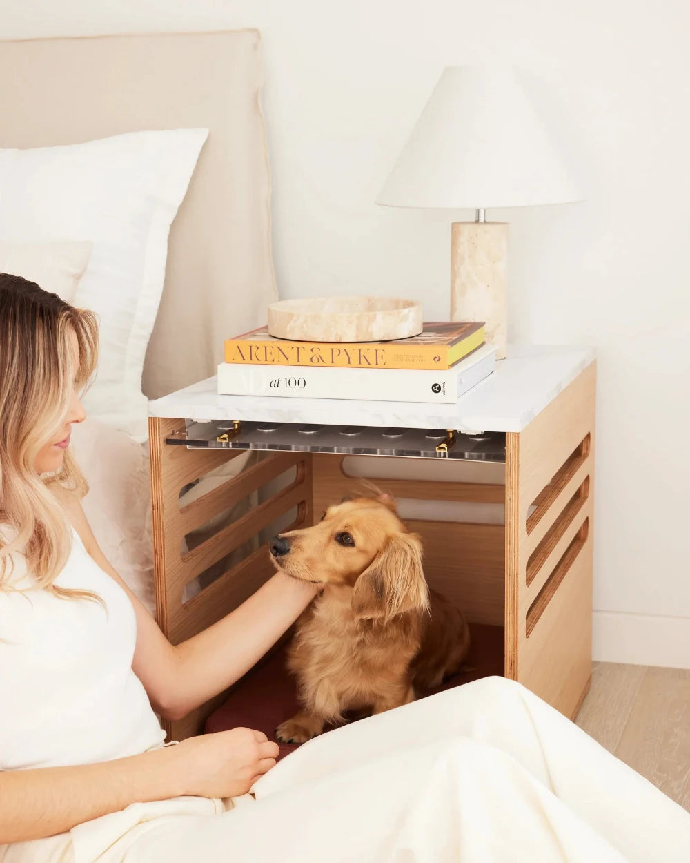 Koozi - Dog Crate Side Table